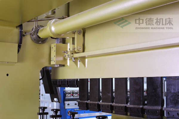 ZDPK-10032配有中德公司最新型扭轴同步装配,强度高,能调理,专利手艺 ZDPK-10032配有中德公司最新型扭轴同步装配,强度高,能调理,专利手艺